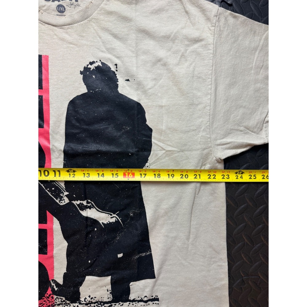 Johnny Cash Graphic T-Shirt Mens L/XL Tan Pink Man In Black Garment Dyed New - Picture 6 of 8